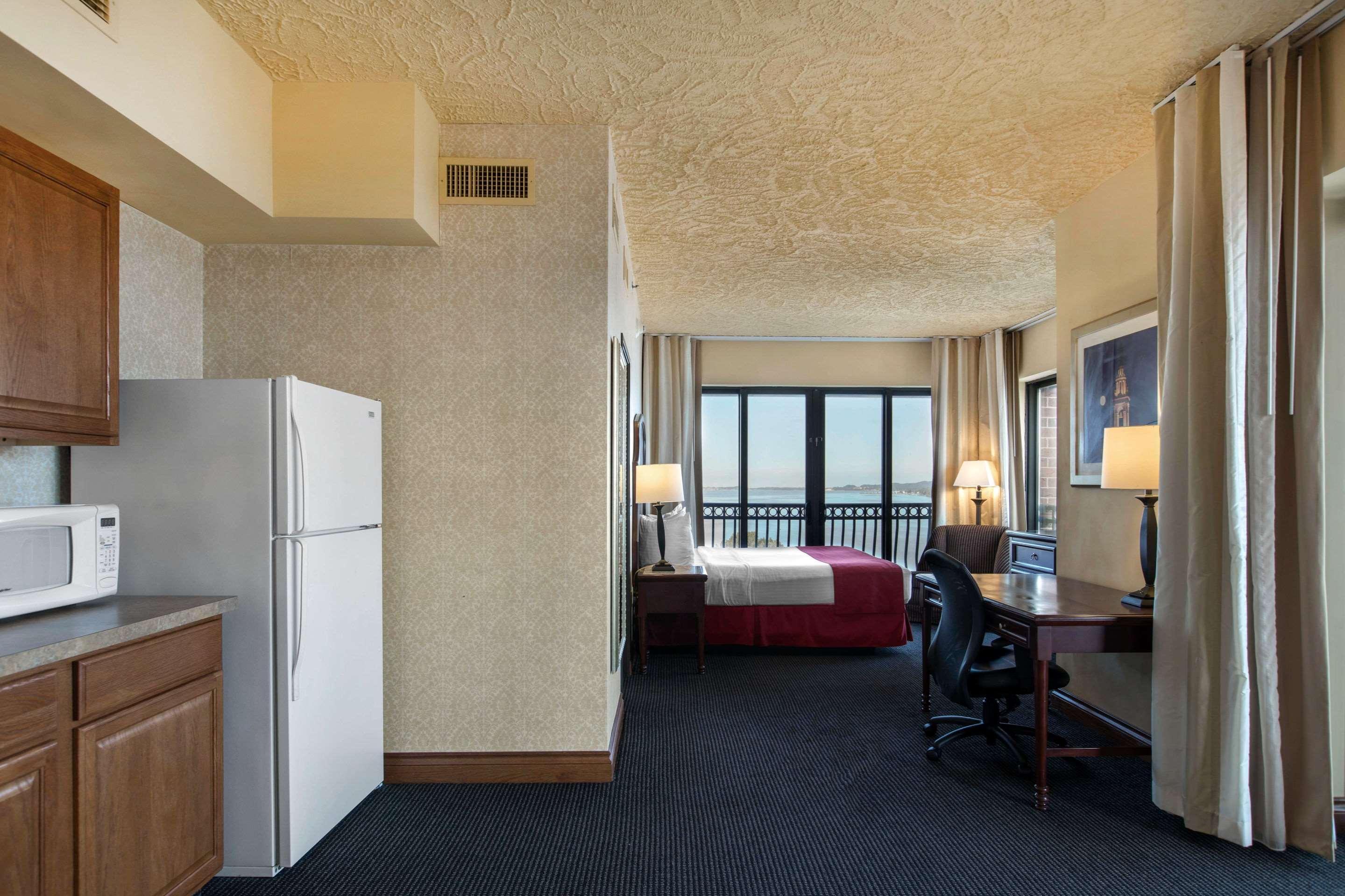 Shoreline Inn & Conference Center, Ascend Hotel Collection Muskegon Exteriér fotografie