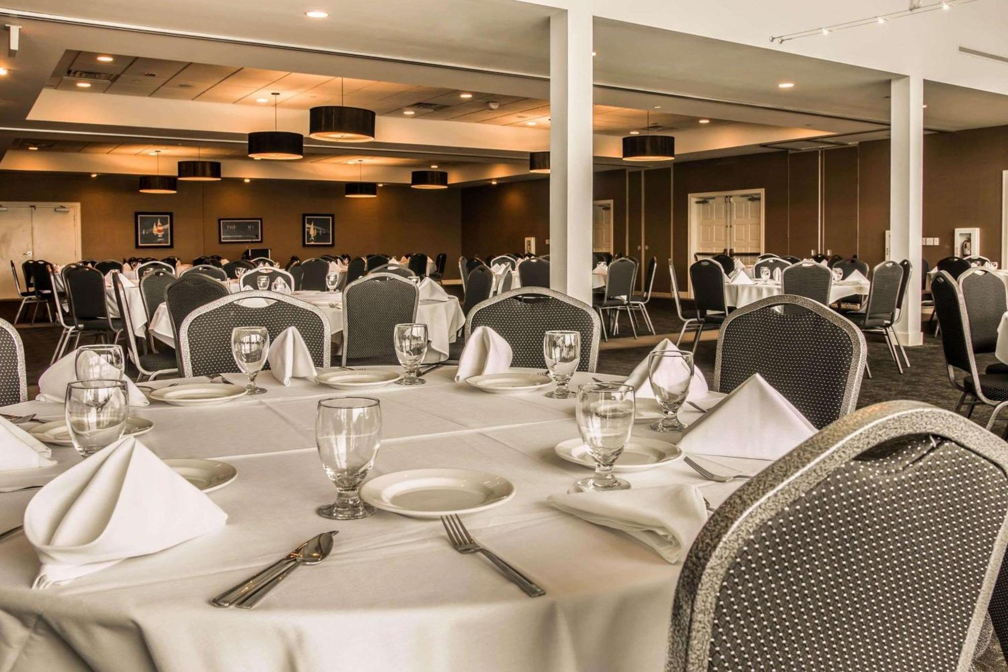 Shoreline Inn & Conference Center, Ascend Hotel Collection Muskegon Exteriér fotografie