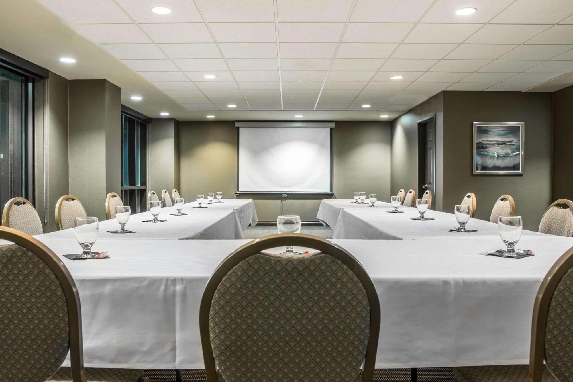 Shoreline Inn & Conference Center, Ascend Hotel Collection Muskegon Exteriér fotografie